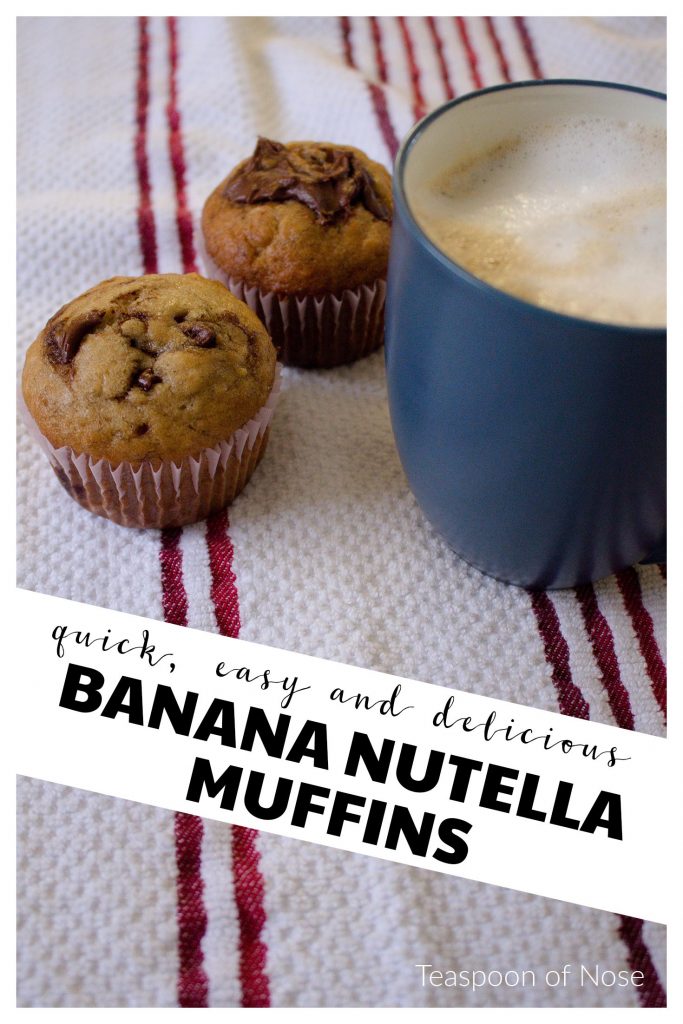 These banana nutella muffins are easy to make and delicious for breakfast or bite to make your sweet tooth happy! | Teaspoon of Nose 