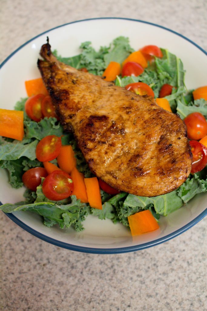 This marinated chicken is seriously one of the best chicken recipes I've ever had! | Teaspoon of Nose