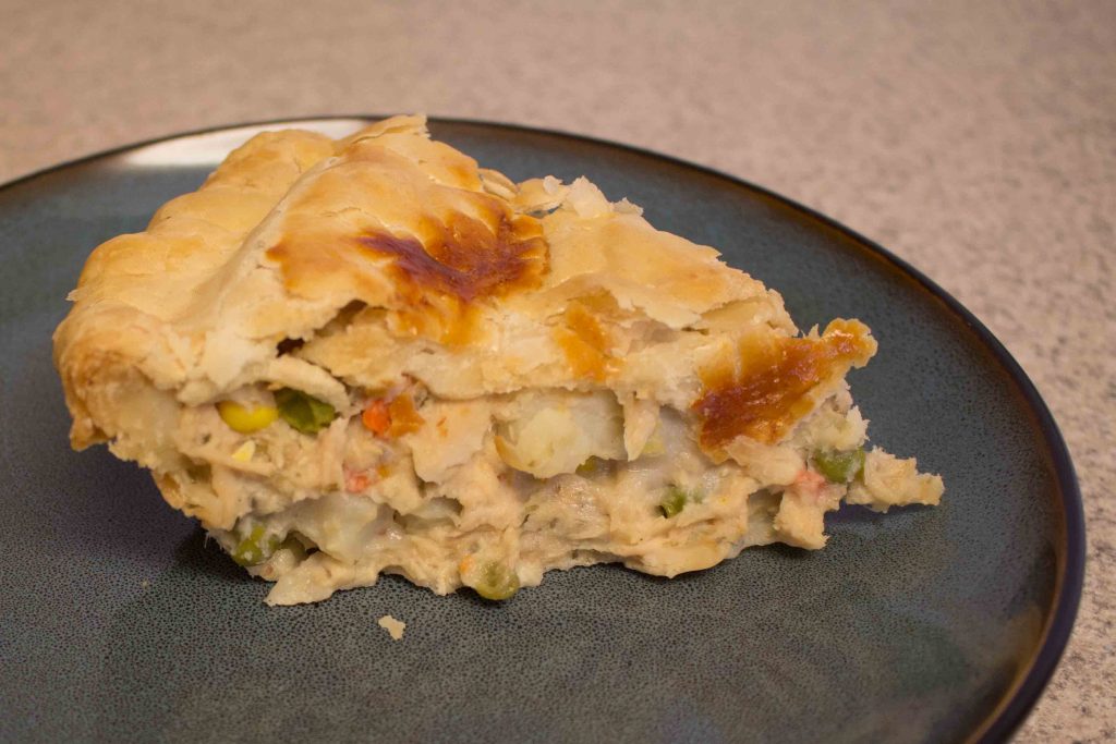 This chicken pot pie hits the spot for hearty, warming comfort food! | Teaspoon of Nose