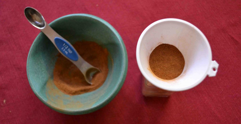 Making your own pumpkin spice is super easy! | Teaspoon of Nose