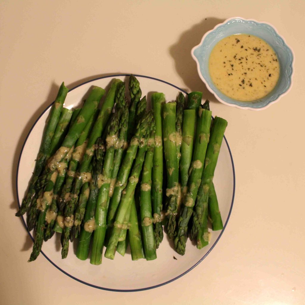 Asparagus with sauce gribiche makes for a simple to make but gourmet to serve! | Teaspoon of Nose