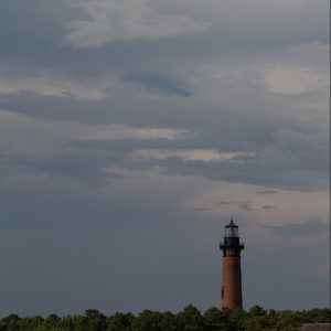 Corolla is a cute beach town in North Carolina's Outer Banks, and is totally worth a visit! | Teaspoon of Nose