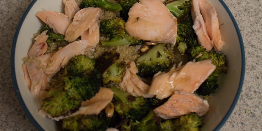 This salmon dish a healthy meal that's simple enough for a weeknight meal and nice enough for hosting! | Teaspoon of Nose
