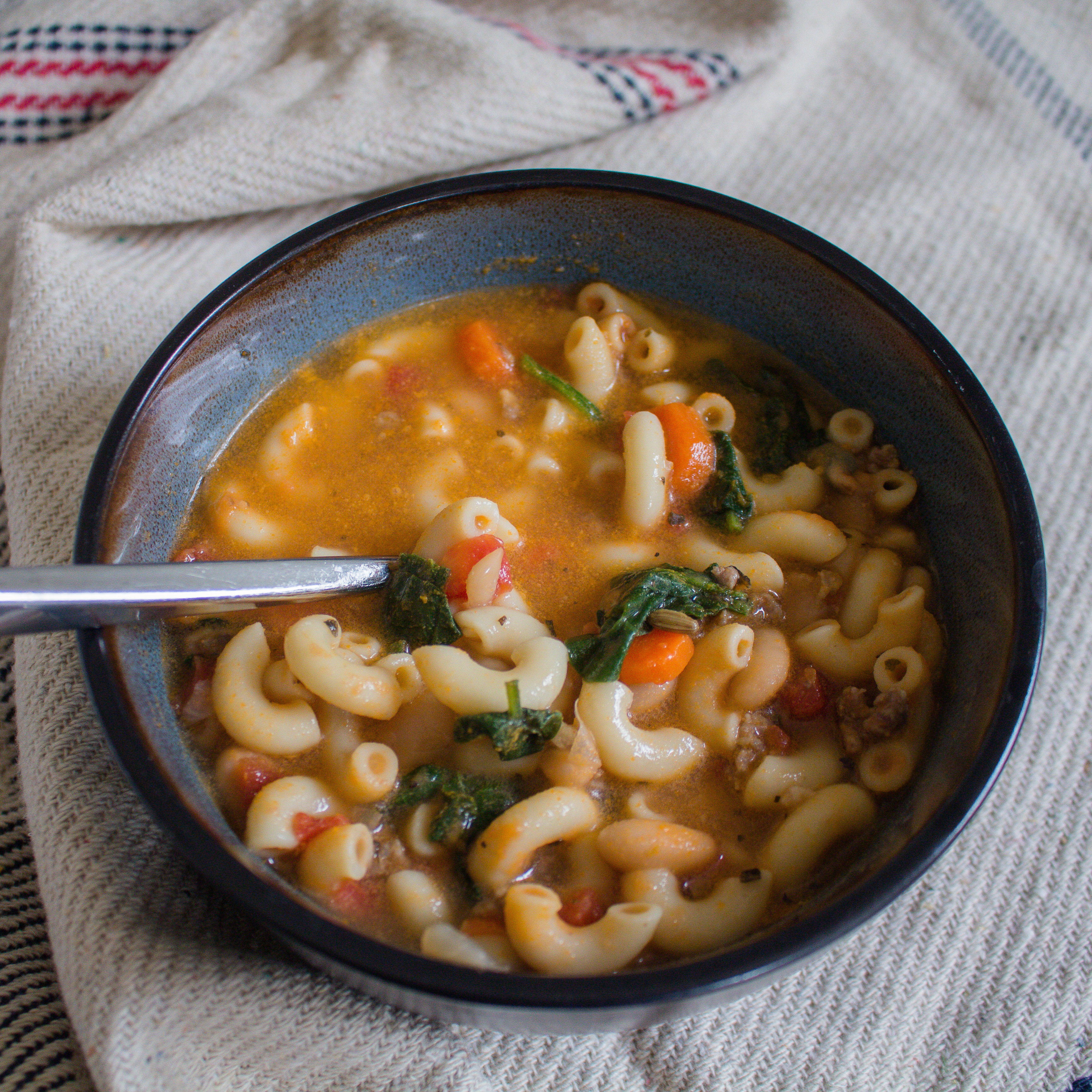 Tuscan Sausage Soup is hearty, delicious, and will feed an army!! | Teaspoon of Nose