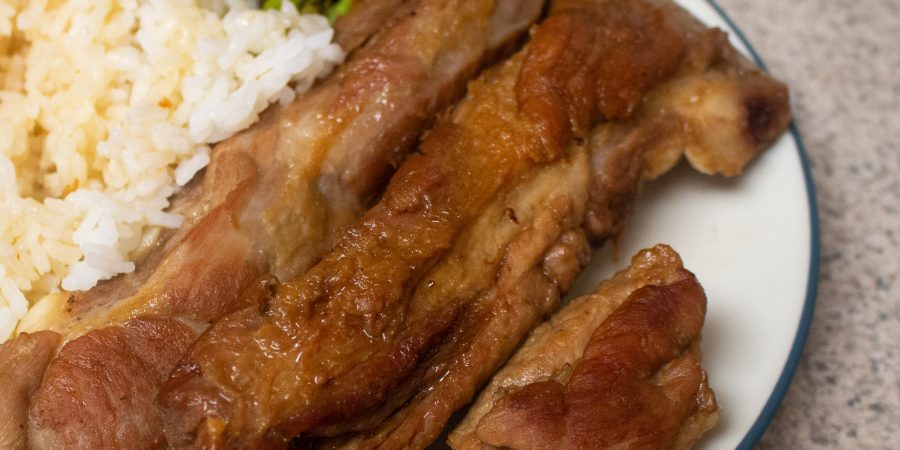 These Asian spare ribs make the perfect fake out take out!