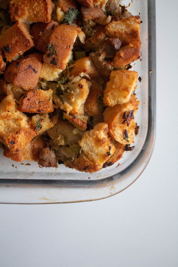 Y'all, I am not kidding: this is the best thanksgiving stuffing I've ever had!