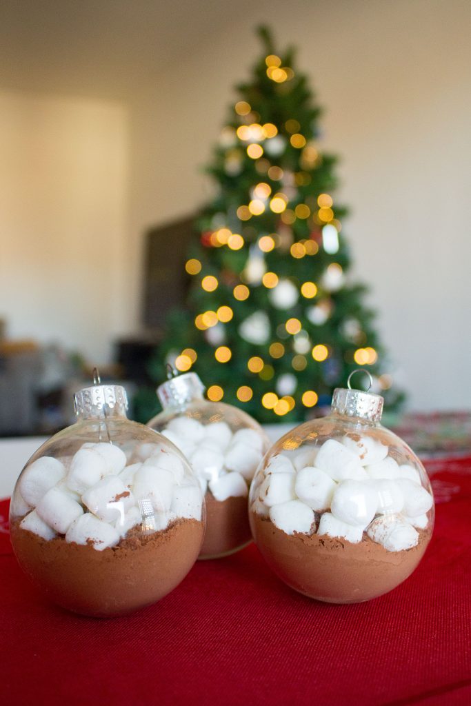 These DIY Hot Chocolate Ornaments make a sweet and easy gift for neighbors, teachers or friends!