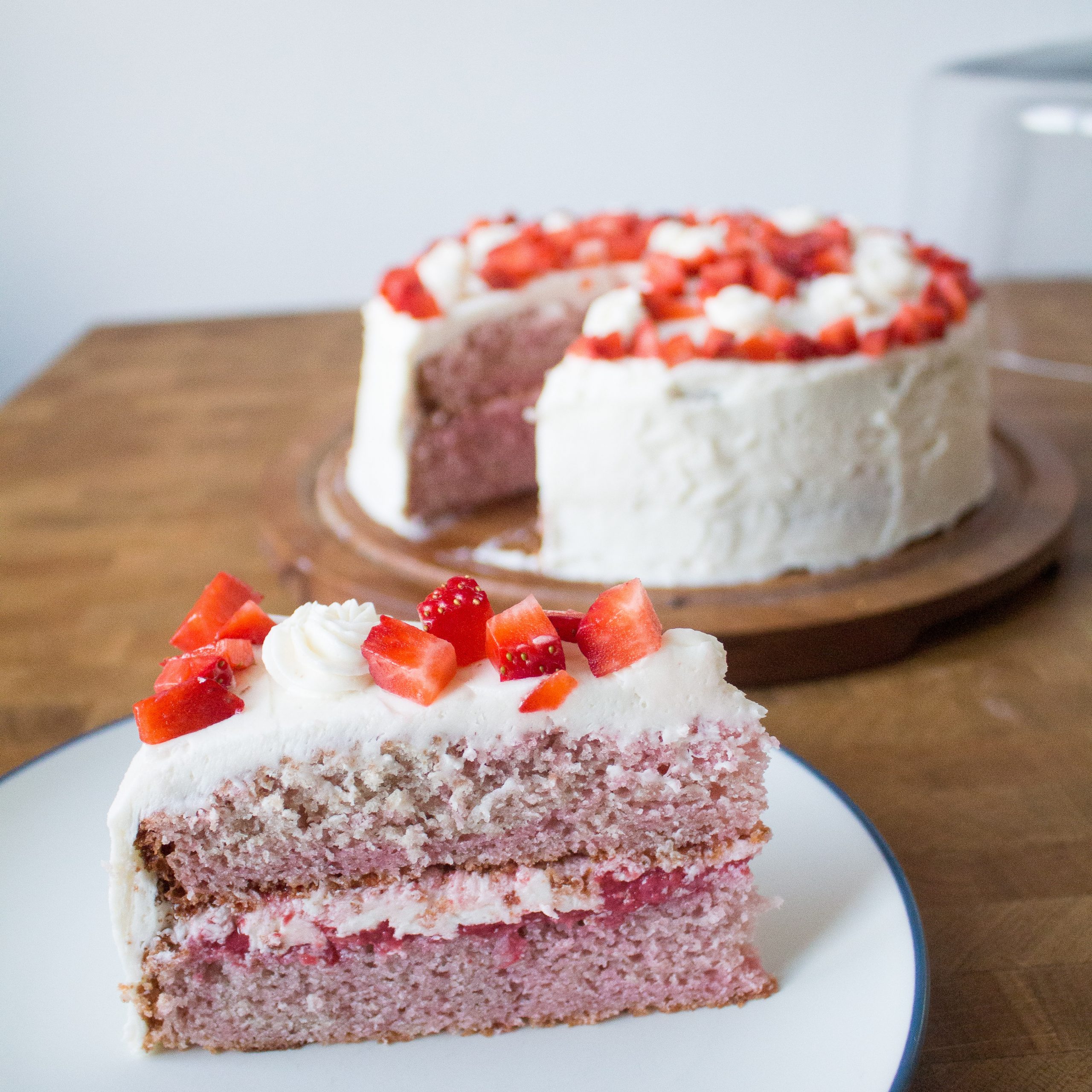 Strawberry Cake with Prosecco Frosting