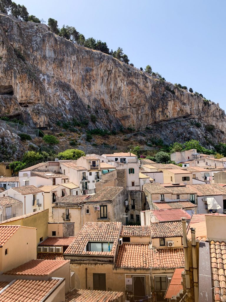 Cefalù is one of Sicily's great beach towns, so here's what you need to know to enjoy it to the fullest! | Teaspoon of Nose