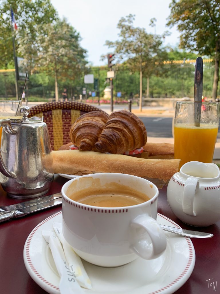 Breakfast across from the Jardin Luxembourg
