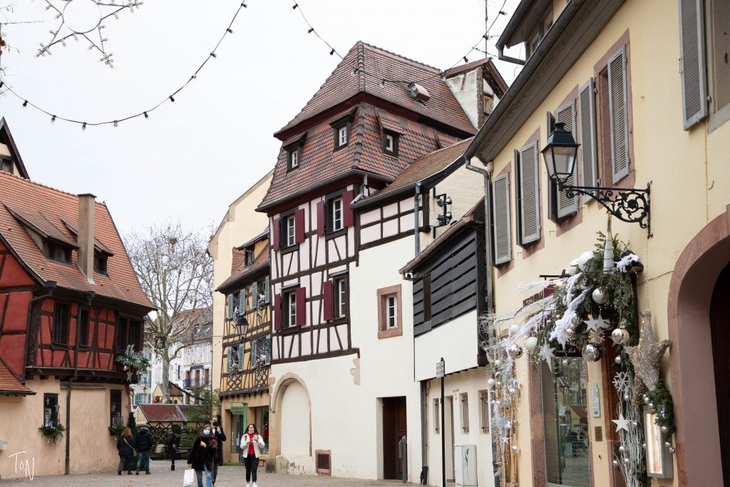 Colmar is the most darling little town in Alsace! Here's what you need to know for a day trip to Colmar, France.
