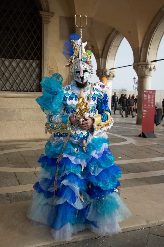 CARNIVAL COSTUMES RENTAL IN VENICE - Venice To See